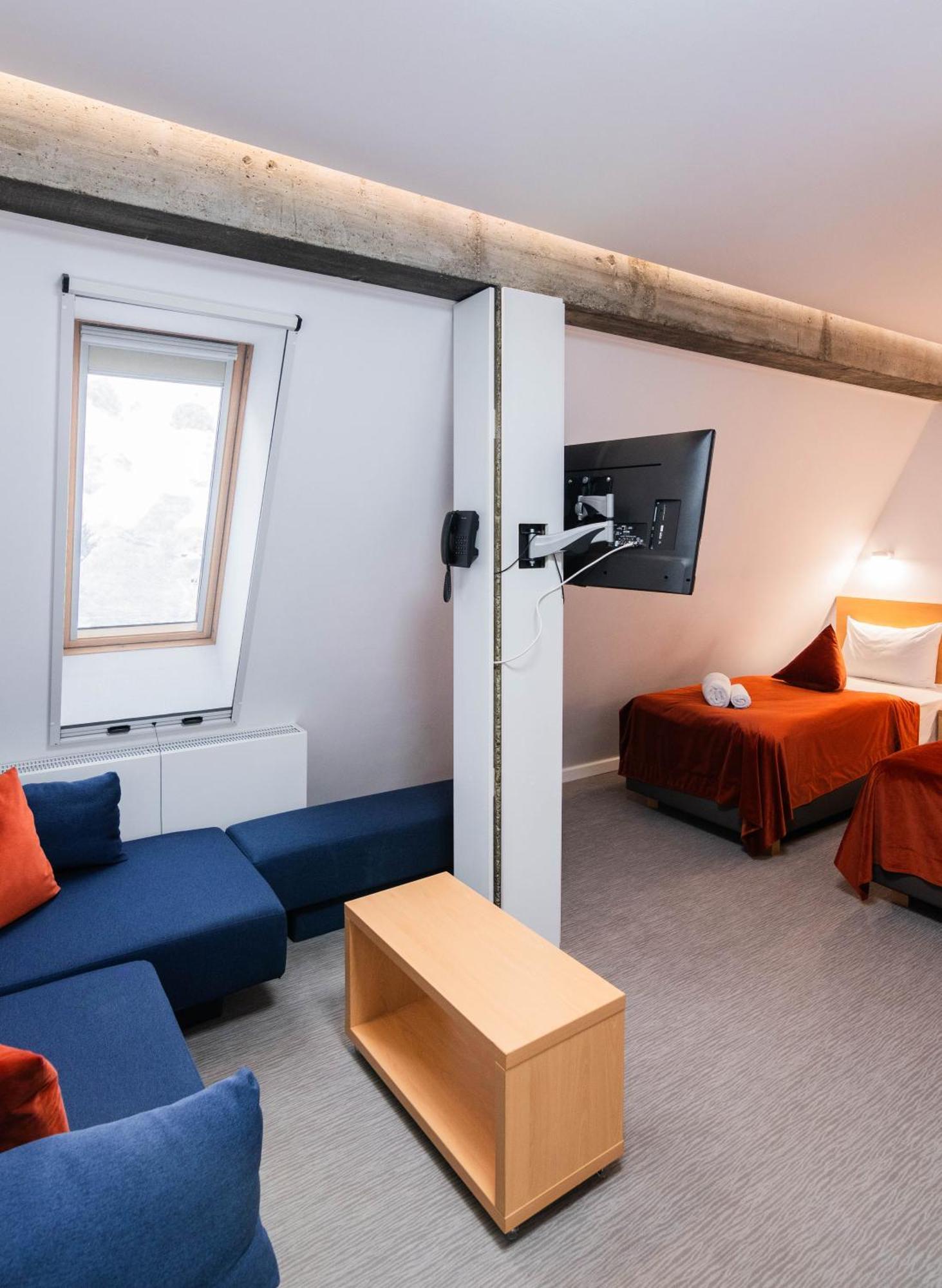 Hotel Urban Бая Маре Екстериор снимка